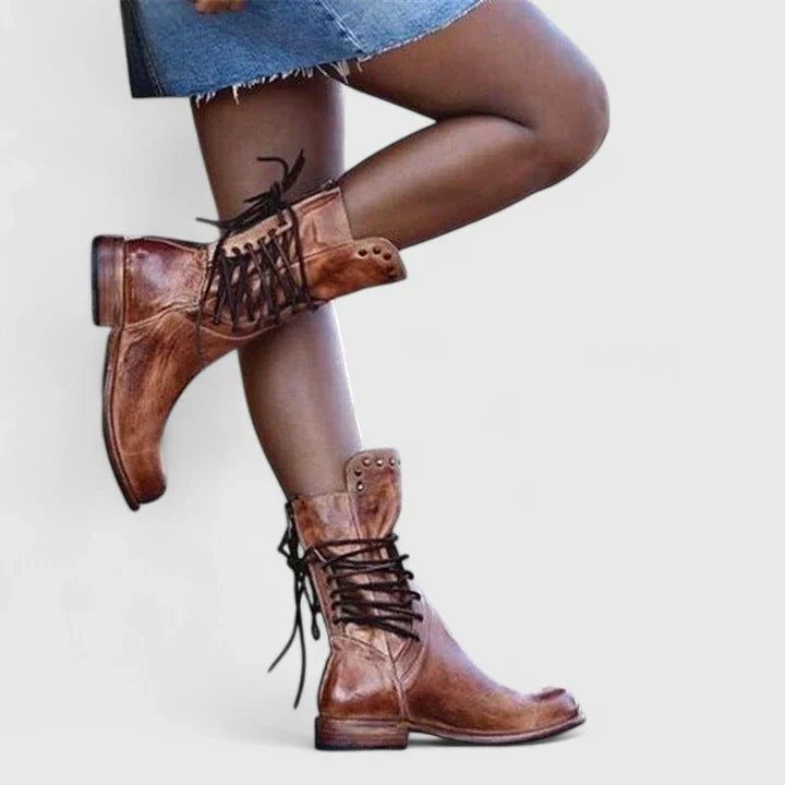 Lacewood | Elegant Boots