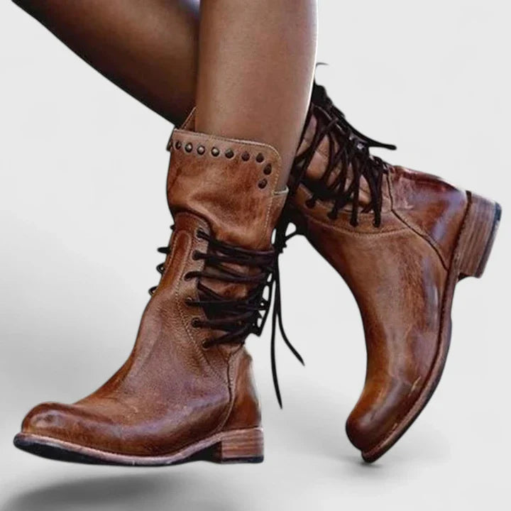 Lacewood | Elegant Boots